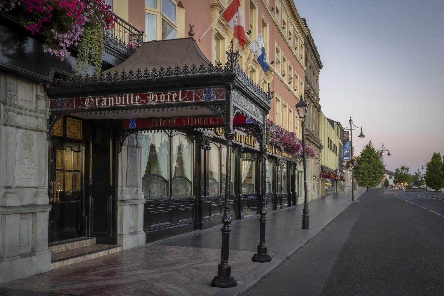 Granville Hotel - Bookassist